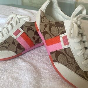 Coach Designer size 6 gym shoe!